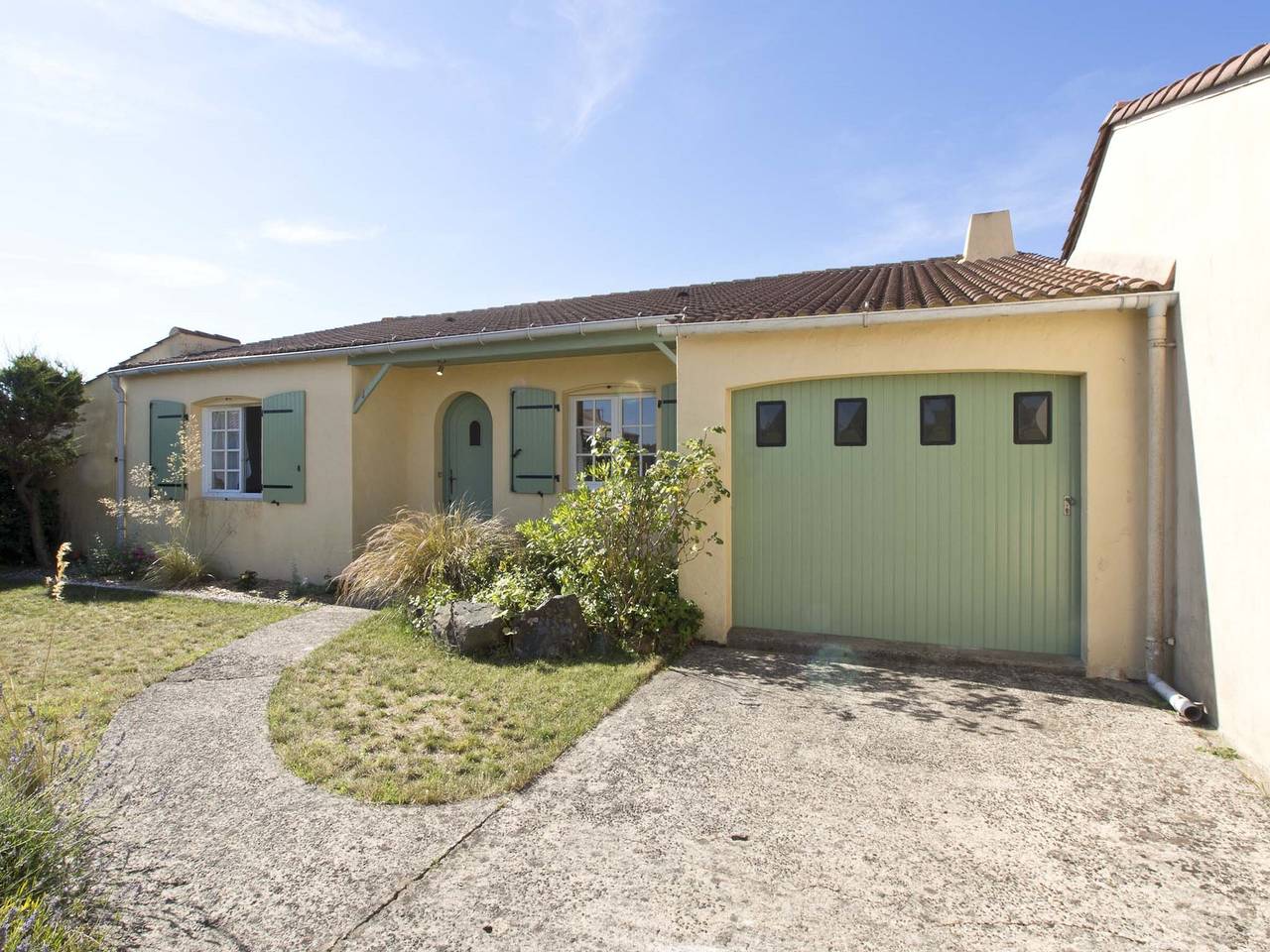 Maison T5 à 800m de la plage avec jardin, terrasse et piste cyclable - La Chaume, Les Sables-d'Olonne in Les Sables-d'Olonne, Vendée