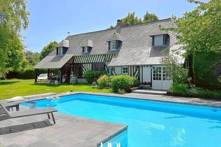 Location de vacances pour 17 personnes, animaux acceptés à Blangy-le-Château