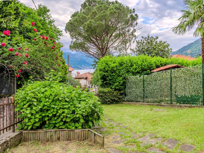 Appartamento intero, Mofra in Bellano, Prealpi Bergamasche Occidentali