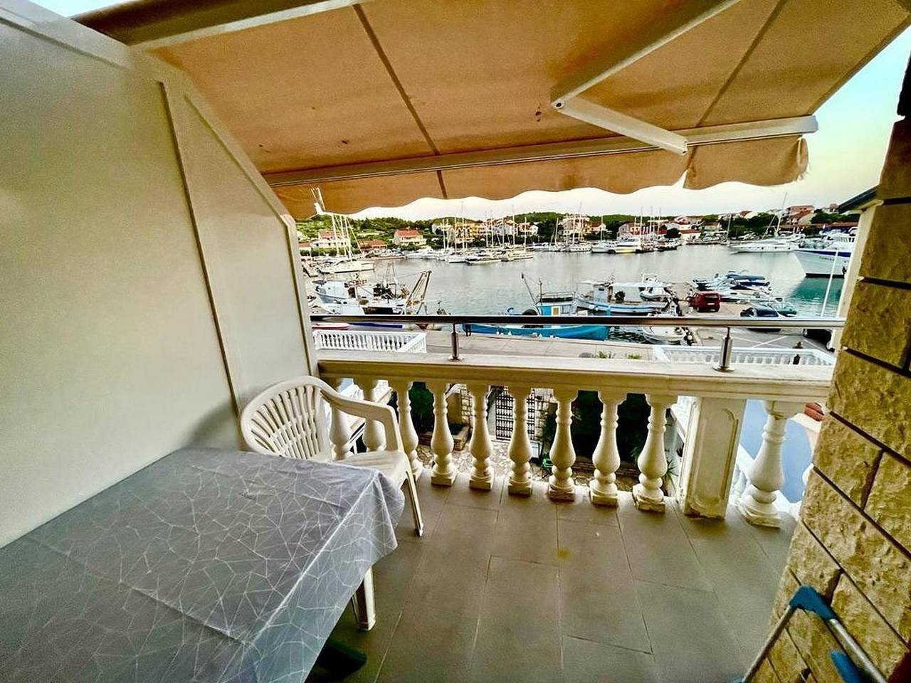 Entire apartment, One bedroom apartment with terrace and sea view Jezera, Murter A-5123-b in Tisno, Dalmatian Islands