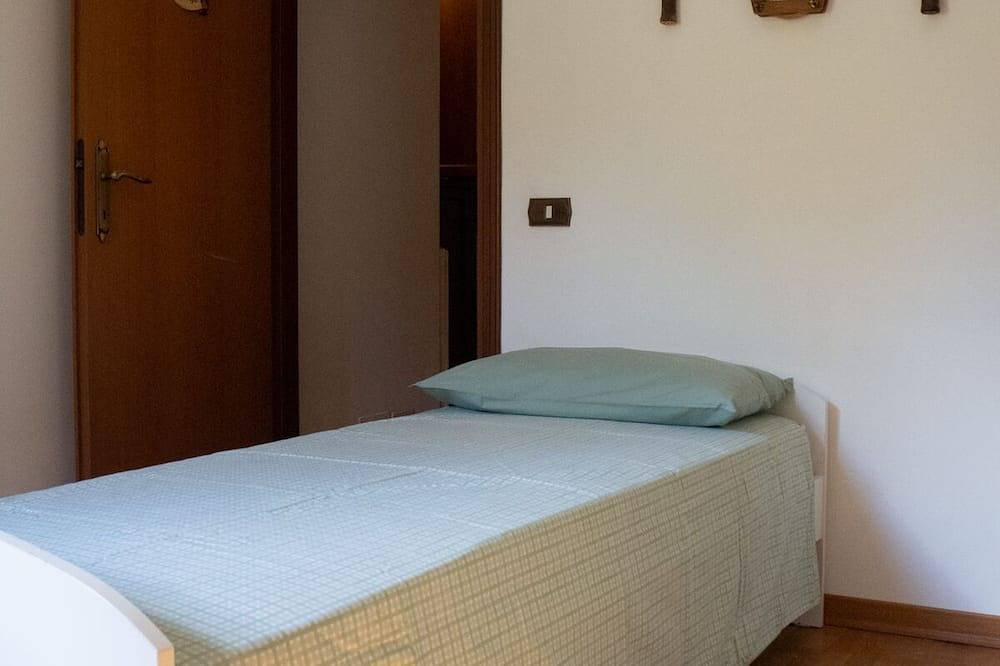 Your Villa between lake and mountains in Luino, Comune di Luino