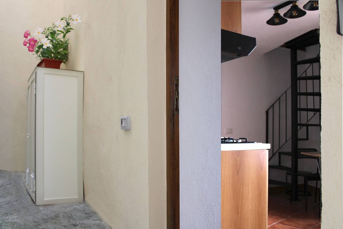 Ganze Wohnung, Maisonette im authentischen Dorf mit Meerblick in Sangineto, Tyrrhenische Küste Kalabrien