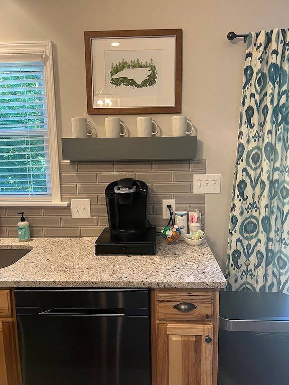 Self Check In! Super Cute Studio Apartment! Private Entrance! in Lake Norman