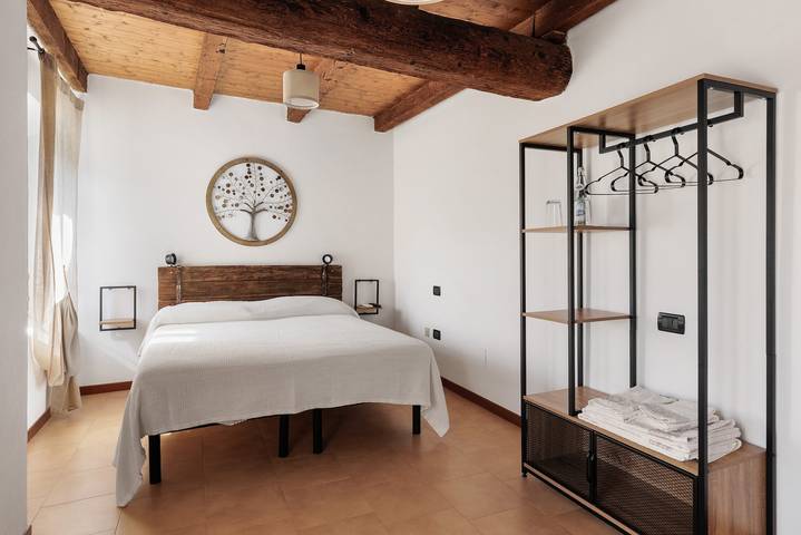 Room 'Il Serraglio Terra' with Shared Garden, Wi-Fi and Air Conditioning in Valeggio sul Mincio, Verona Province