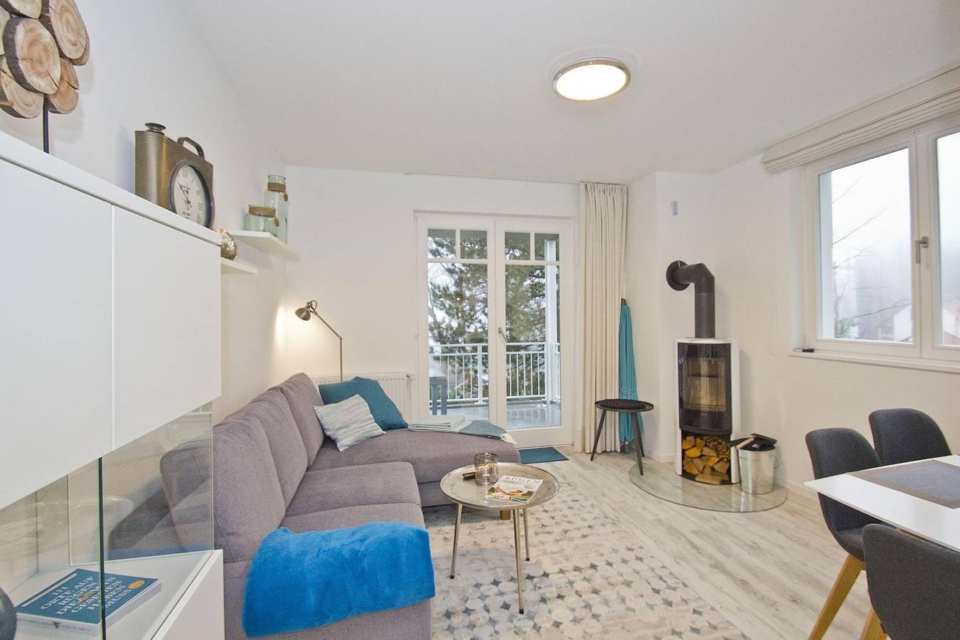 Ganze Wohnung, Ferienwohnung mit Balkon, Kamin und Sauna - Ferienwresidenz Zwei Bodden Fewo 2-8 in Lietzow, Bergen auf Rügen und Umgebung