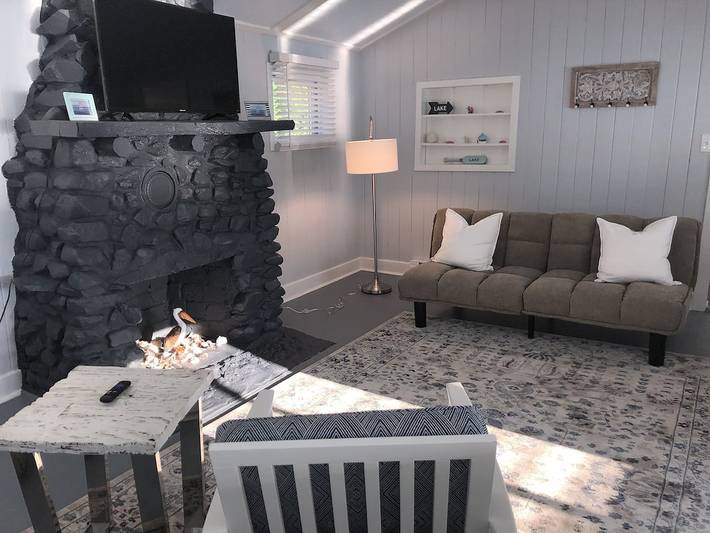 Lake house for 2 people, with terrace and yard in Connecticut