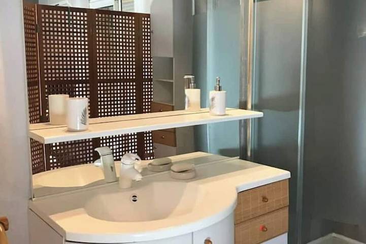 Gîte pour 4 personnes, avec piscine et jardin à La Bouilladisse - 4