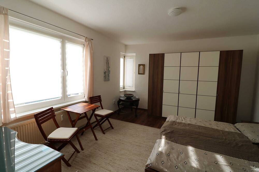 Ganze Wohnung, Ferienwohnung in Stavenhagen - Ferienwohnung in Stavenhagen, Mecklenburgische Seenplatte