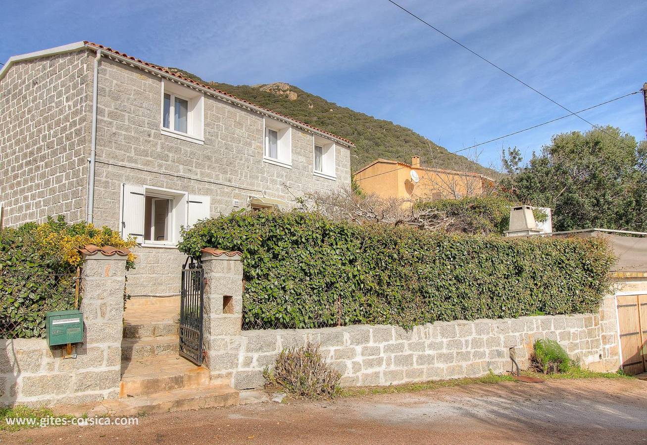 Cozy Corsican Getaway w/ Garden & Sea Views in Monacia-d'Aullène, Sartène region