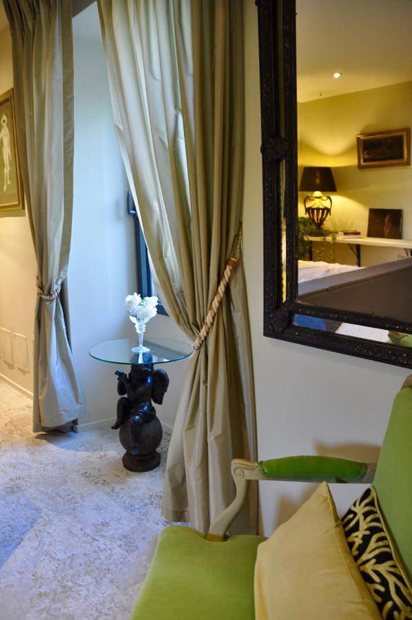 Deluxe Double Room with Shower in Gordes, Parc naturel régional du Luberon