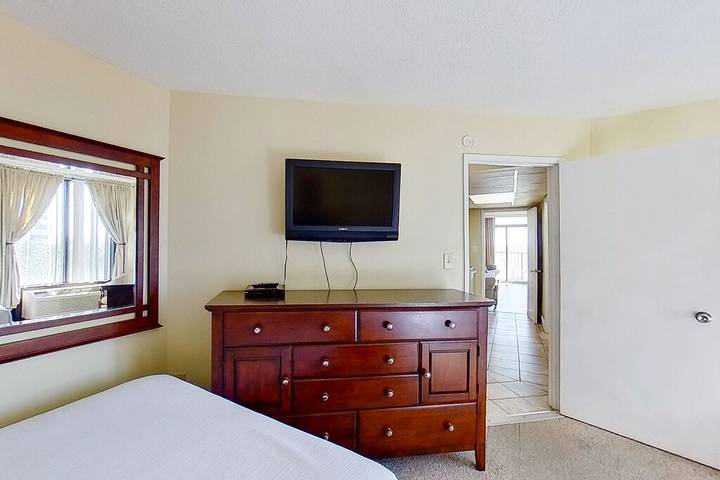 Vacation apartment for 10 people, with balcony and hot tub as well as pool, with pets - 1