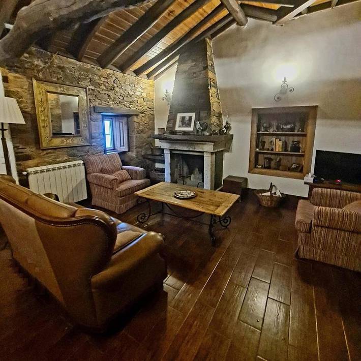 Gîte pour 2 personnes, avec vue et jardin dans Alvares - 4
