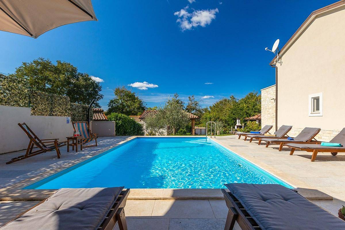 Maison de vacances pour 6 personnes avec terrasse in Beram, Pazin
