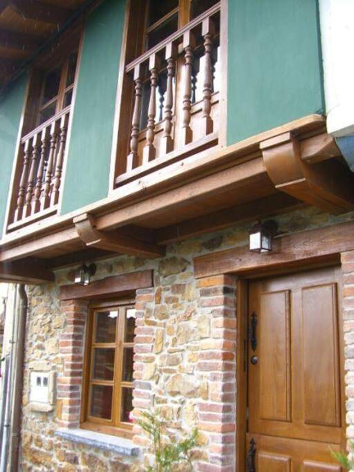 Casa rural para 2 personas, con balcón y vistas en Laviana