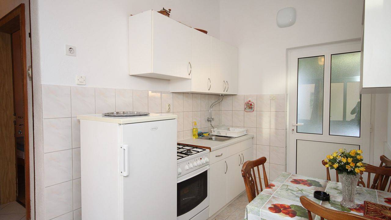Hel ferieleilighet, Ferienwohnung für 4 Personen (36 m²) in Baška Voda in Baska Voda, Makarska Riviera