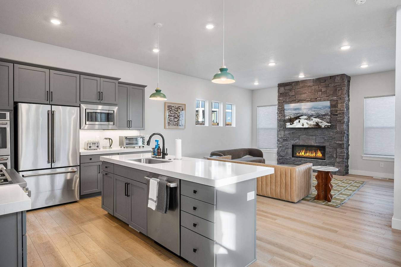 Ski Chalet Chic Retreat with Hot Tub in Uinta Wasatch Cache National Forest