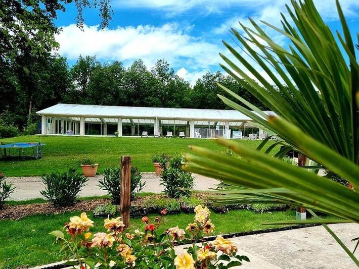 Camping pour 2 personnes, avec Bassin pour enfant