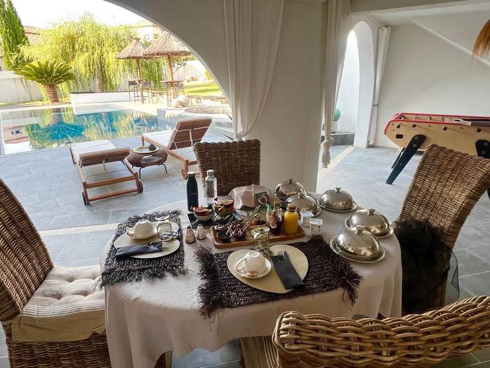 Chambre d’hôte pour 2 personnes, avec Terrasse et Jacuzzi ainsi que Jardin et Piscine
