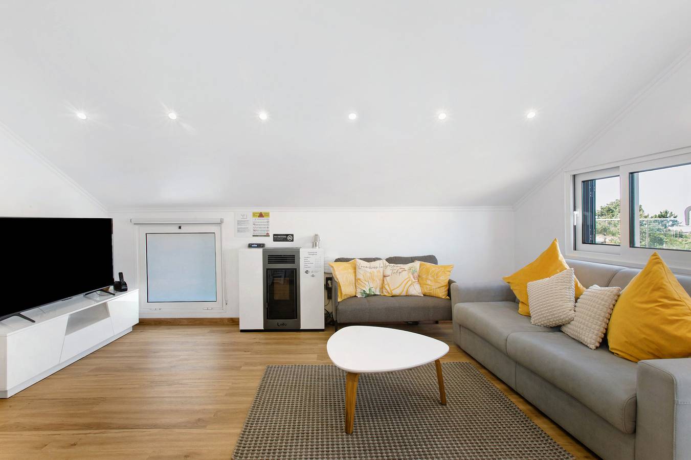 Entire apartment, Apartment 'Palheiro Dos 3 A's - Soulful Stays' with Sea View, Wi-Fi and Air Conditioning in Achadas da Cruz, Madeira