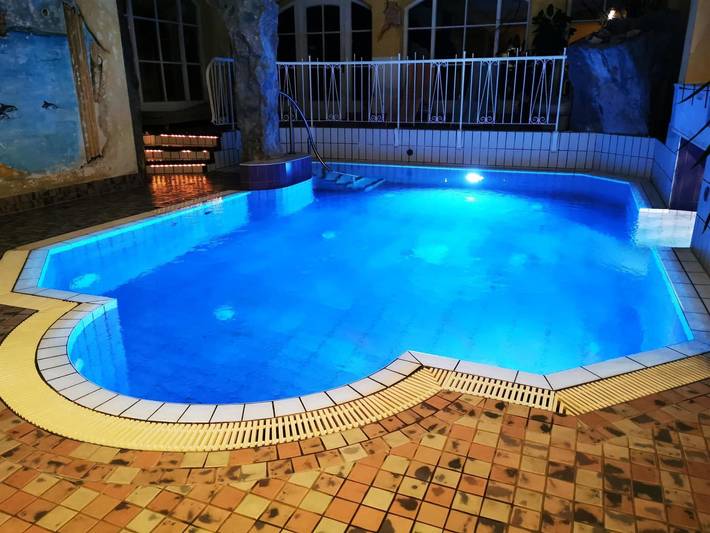 Hotel für 3 Personen, mit Terrasse und Garten sowie Sauna in Wildschönau - 2