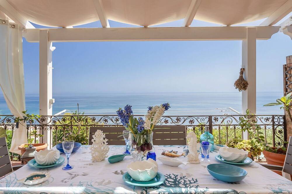 Wunderbares alleinstehendes Ferienhaus für 6 Leute mit Klimaanlage, W-Lan, Tv und Terrasse in Porto Palo, Agrigento Provinz