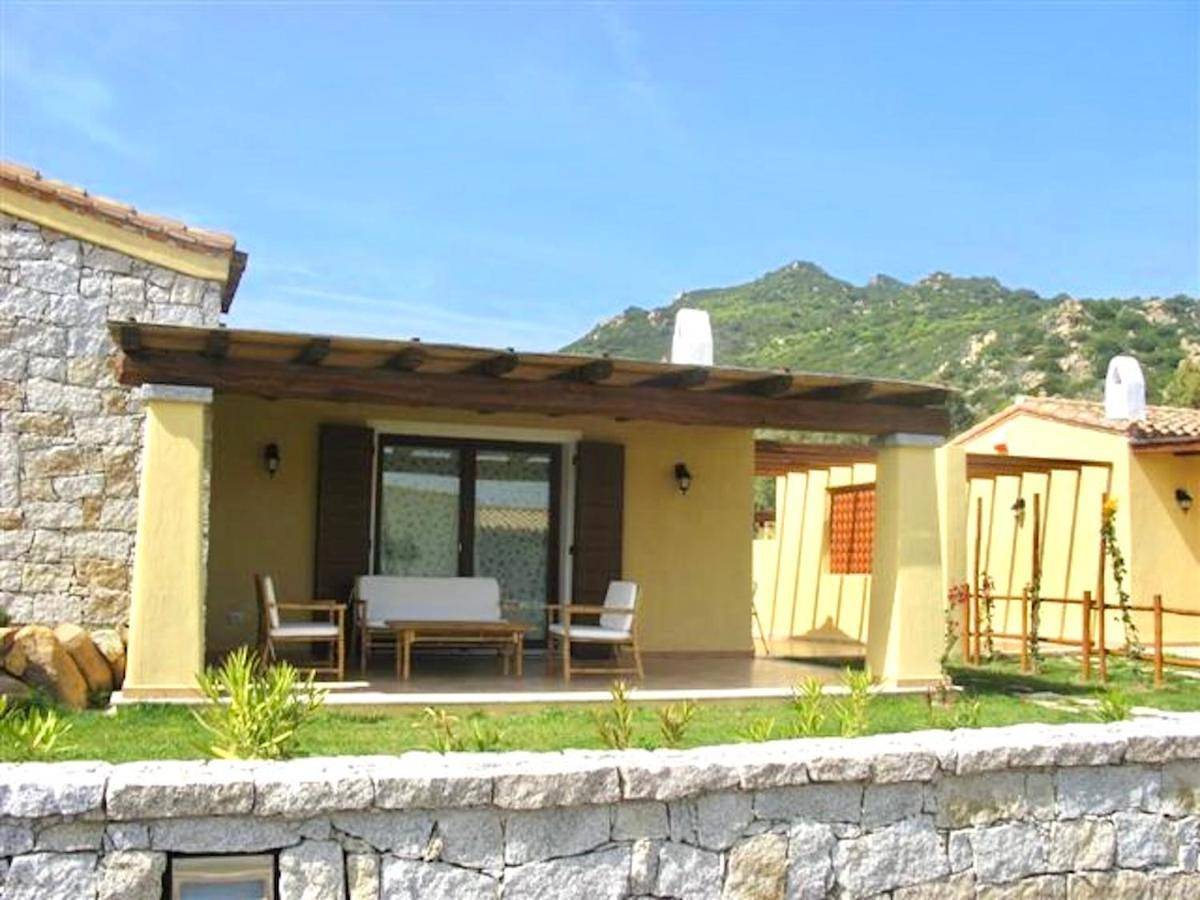 Isa-Villas with shared pool in Costa Rei just 500 meters from the sea in Castiadas, Province de Cagliari