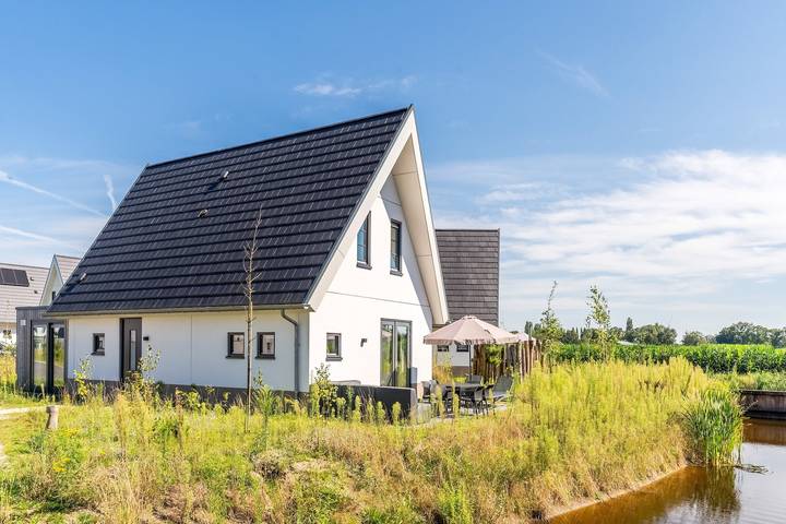 Vakantiehuis voor 6 personen, with Balkon/Terras and Terras as well as Sauna in Someren