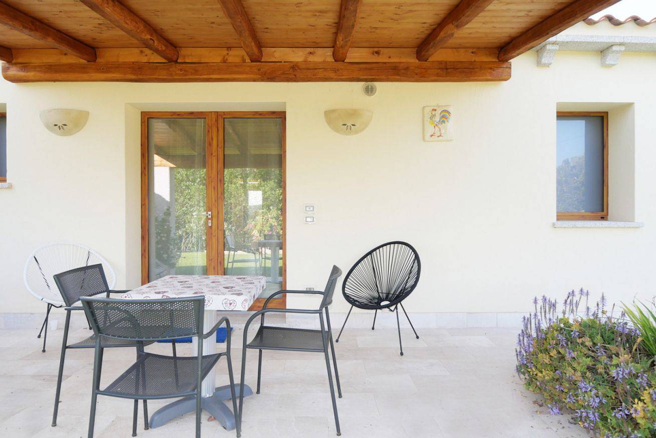 Entire apartment, Villa L'Aldia 2-room apartment with garden and swimming pool in Arzachena, Costa Smeralda