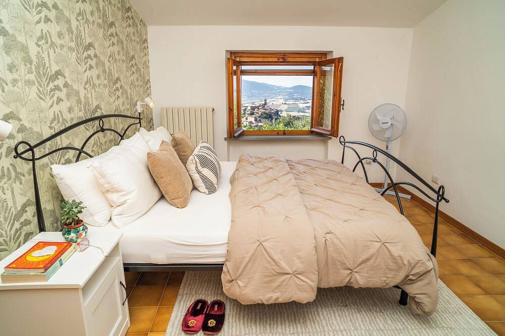 Charming Tuscany style home with Ac and heater in beautiful Umbria. in Gualdo Cattaneo, Perugia e dintorni