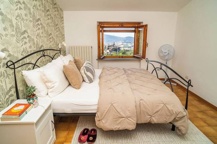 Charming Tuscany style home with AC and heater in beautiful Umbria. in Gualdo Cattaneo, Province de Pérouse