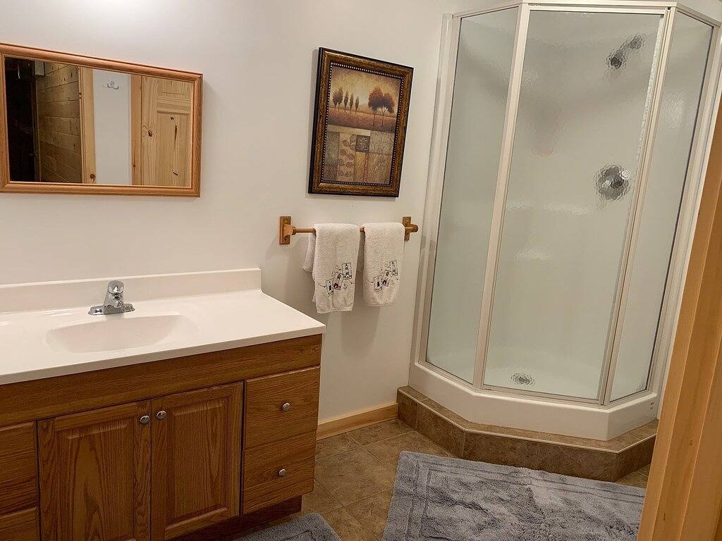 Ruhiges See-Front-Paradies auf Ponhook im Herzen von Nova Scotia in Region of Queens Municipality, Queens County