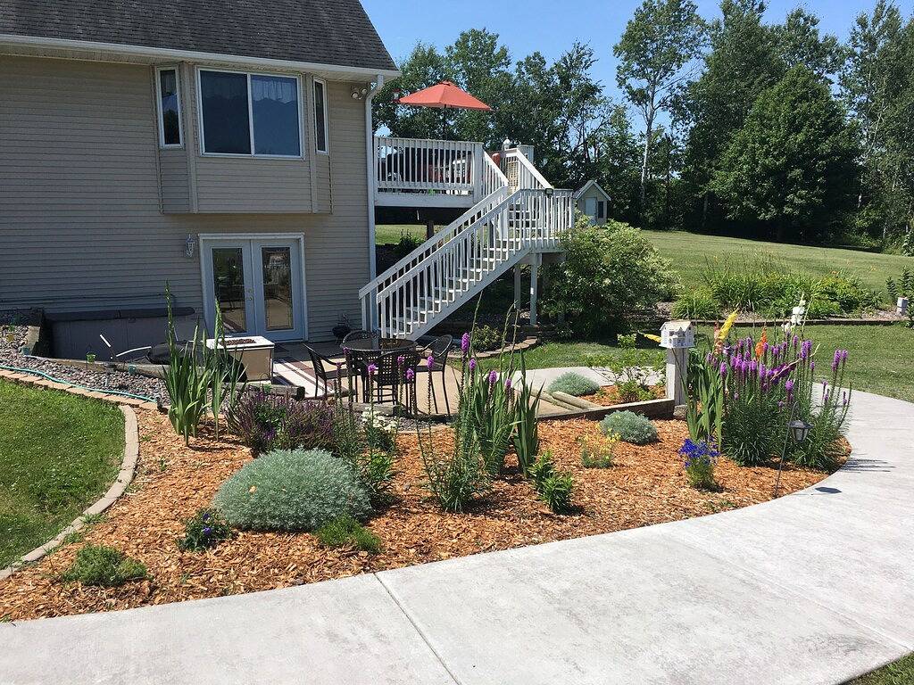 Ganze Wohnung, Wohnungseinstellung mit nettem Stil des Landes in Taylors Falls, Chisago County