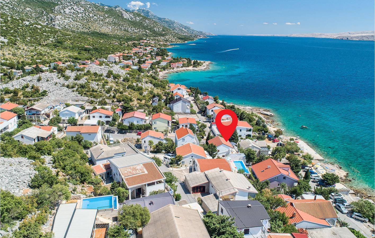 Geheel vakantieappartement, Gezellig appartement met 2 slaapkamers, uitzicht op zee, terras, wifi en parkeergelegenheid – op 100 meter van het strand in Cesarica, Velebit Nature Park