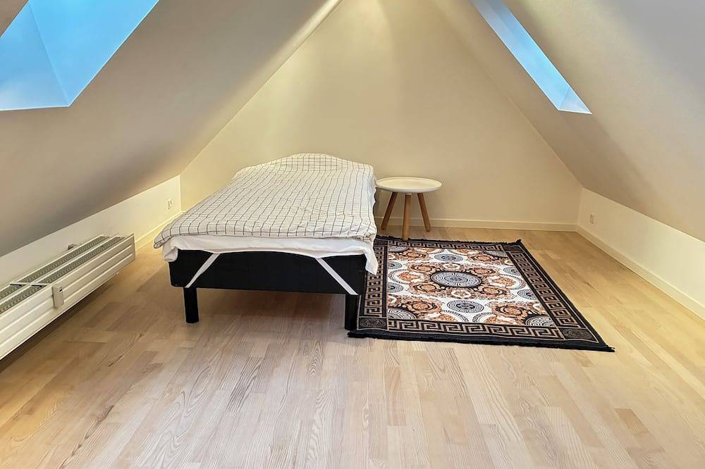 Ganze Wohnung, Metro Apartment cozy and spacious closed to Transport Facilities, in Kopenhagen, Hovedstaden