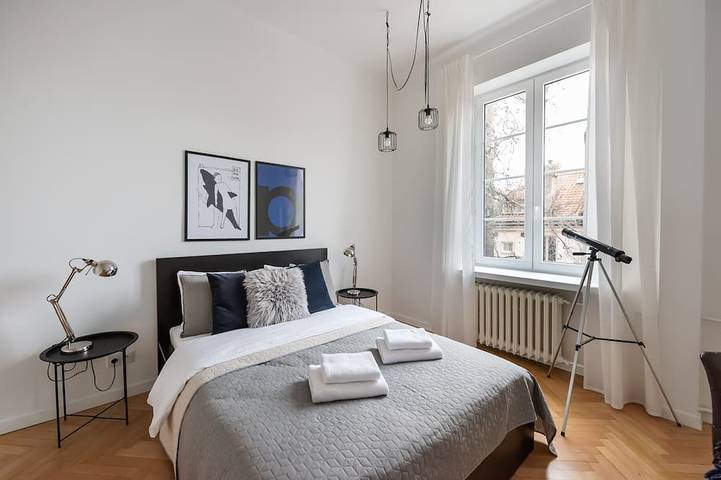 Entire apartment, Old Town Basilisk Apartment in Warsaw Śródmieście, Warsaw