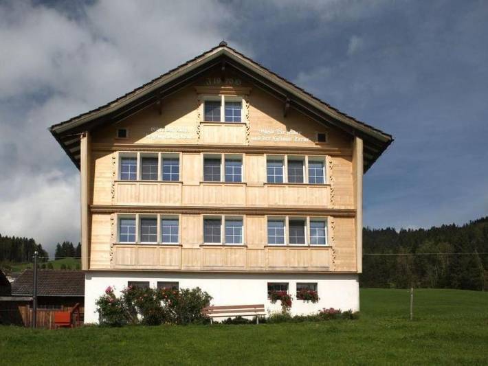 Appartement de vacances pour 7 personnes, avec Terrasse et Jardin