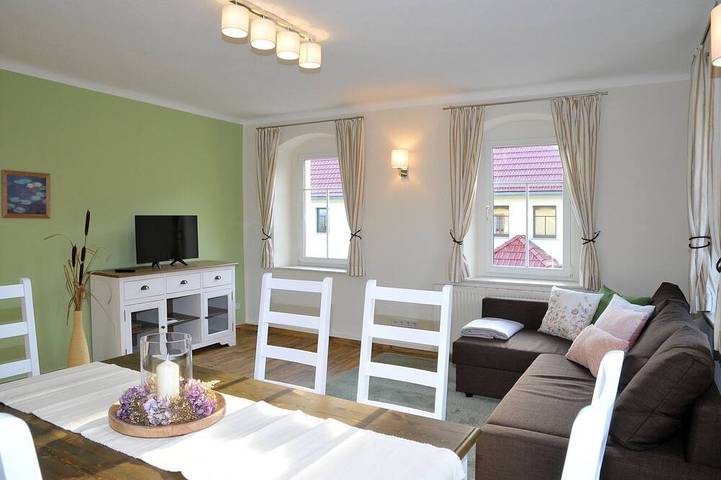 Ganze Wohnung, Fewo \" Landliebe\" mit Pool und Saunanutzung auf restauriertem 3 Seiten Hof in Meißen, Meißen Region