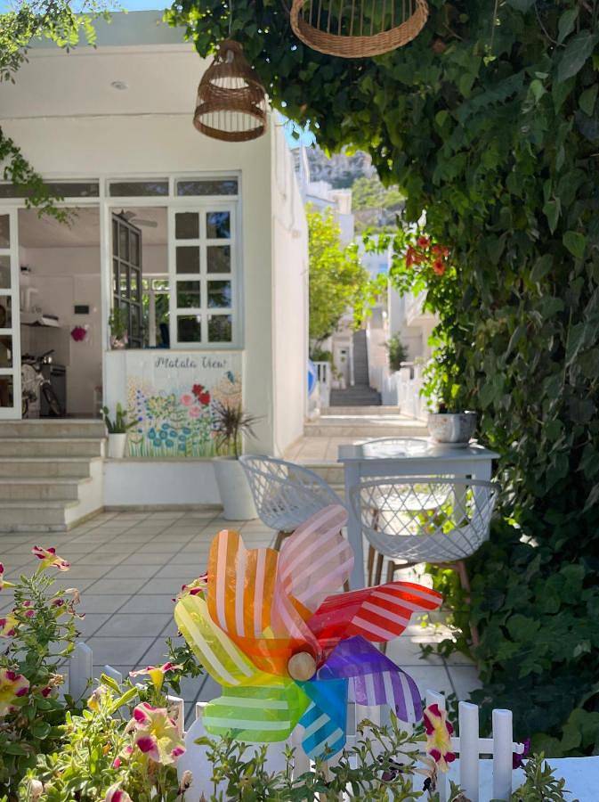 Gîte pour 2 personnes, avec jardin et vue, adapté aux familles dans Matala - 3