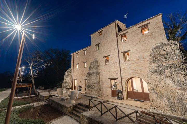 Villa für 20 Personen, mit Pool und Ausblick sowie Garten - 1