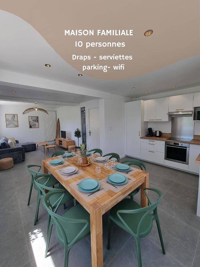 Location de vacances pour 10 personnes, avec jardin et terrasse, animaux acceptés à Saint-Jean-Trolimon