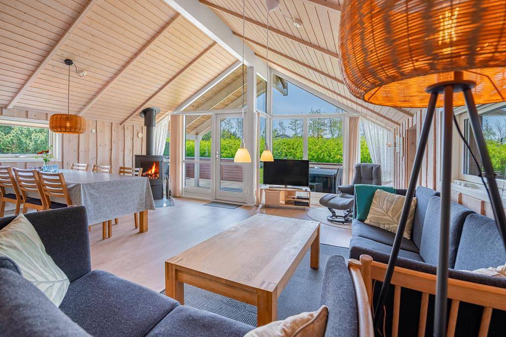 Ferienhaus mit Spa und Sauna und 1 hund erlaubt– perfekt für Golf- und Familienurlaub. in Henne, Filsø Sø
