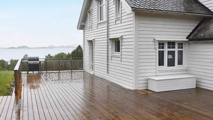 Ferienhaus für 9 Personen, mit Garten und Terrasse in Vanylven