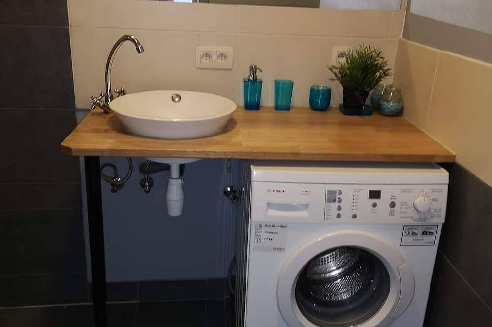 Appartement entier, A Namur même,dans un quartier calme, avec terrasse et parking gratuit in Namur, Région de Namur