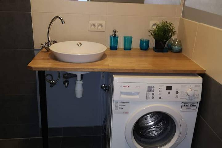 Appartement entier, A Namur même,dans un quartier calme, avec terrasse et parking gratuit in Namur, Région de Namur