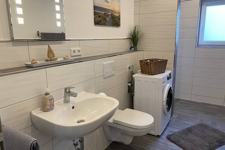 Ganze Wohnung, Ausgangspunkt für Rad- und Wandertouren im Lahntal in Merenberg, Landkreis Limburg-Weilburg