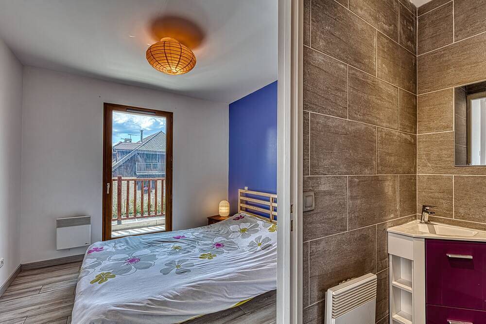Entire apartment, Nice Apartment near Annecy Lac Menthon Saint Bernard - 6 persons in Menthon-Saint-Bernard, Annecy region