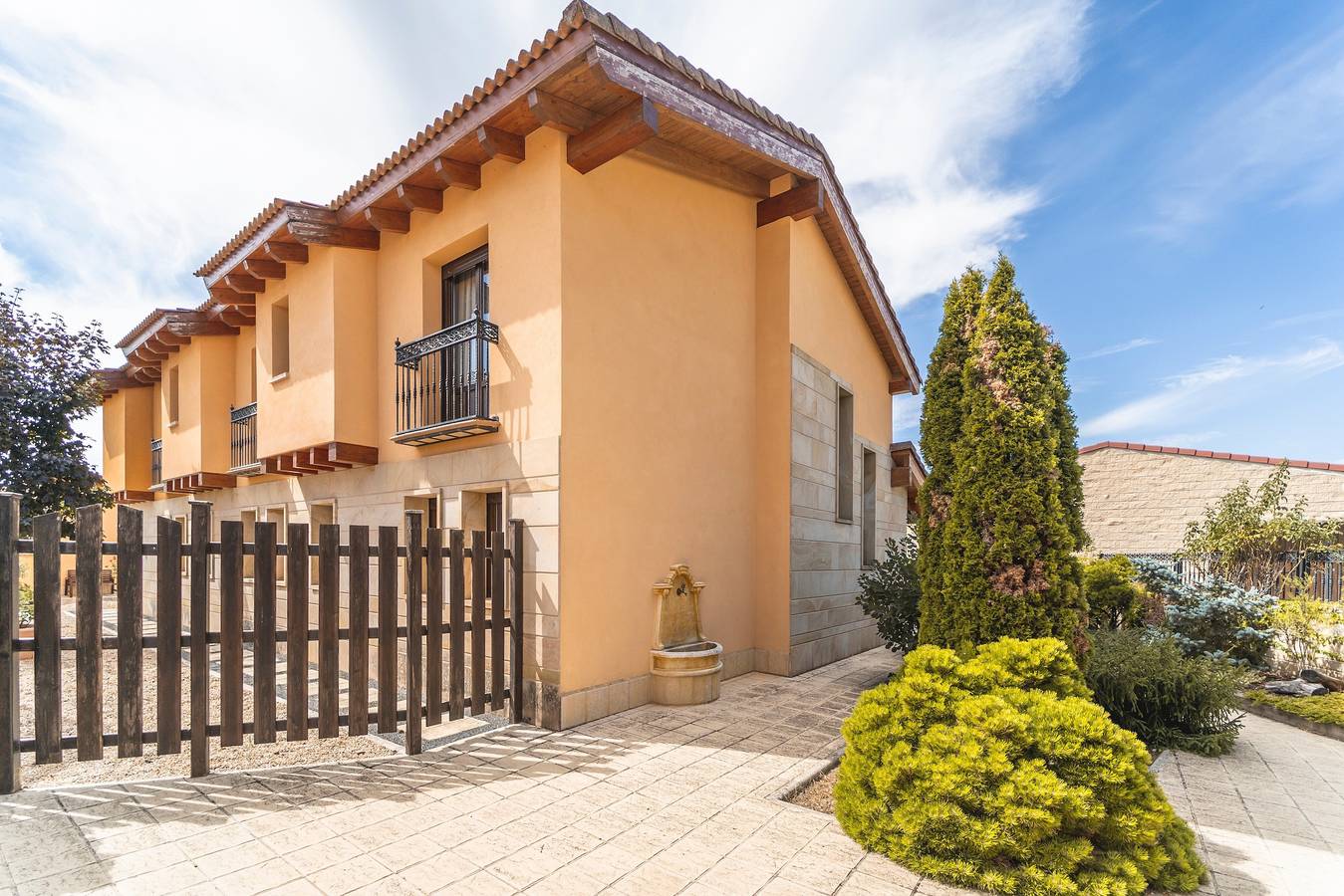 Landhaus 'Dehesa de Santa Ursula 1' mit Garten und Balkon in Espeja de San Marcelino, Soria Provinz
