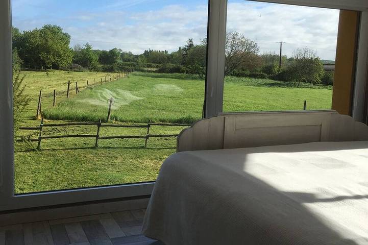 Location de vacances pour 7 personnes, avec terrasse et jardin à La Réorthe - 4