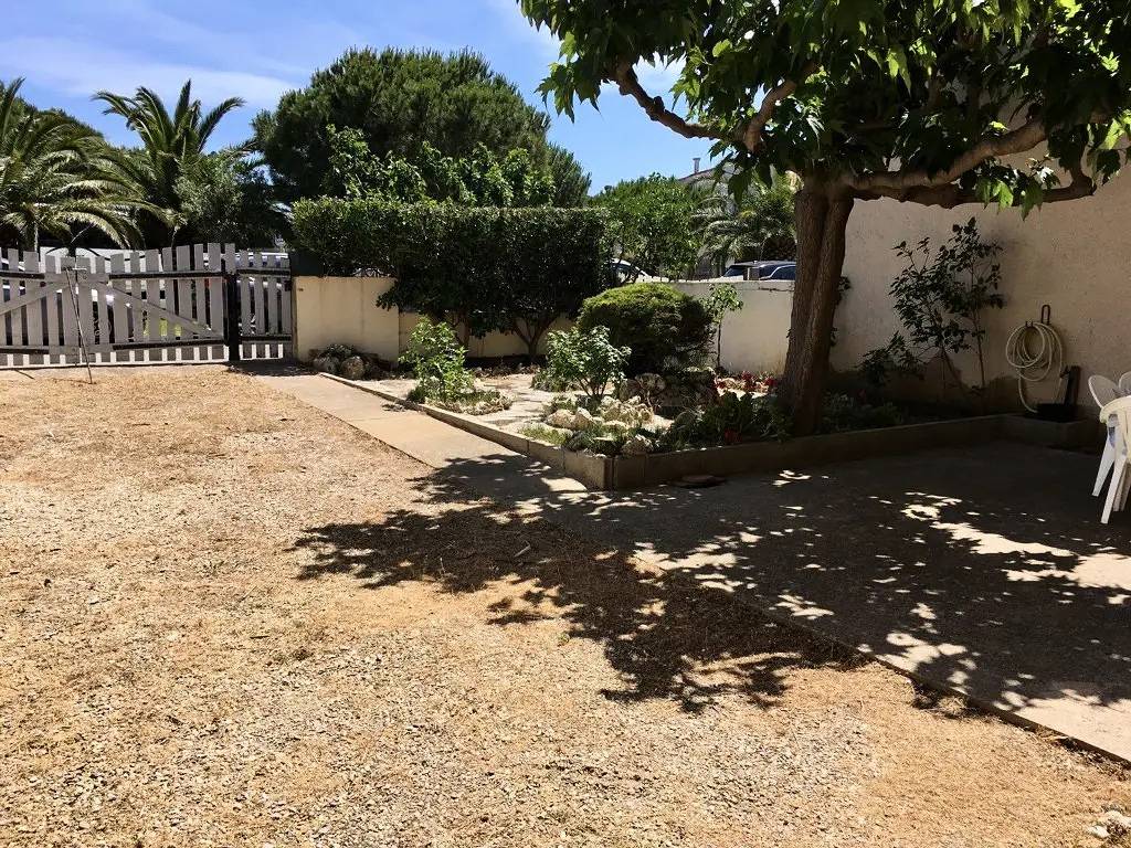 Quartier Zwischen Sicherheit Und Super U: Villa T4 Mitguarage Und Jardin in Port-la-Nouvelle, Mittelmeerküste (Frankreich)