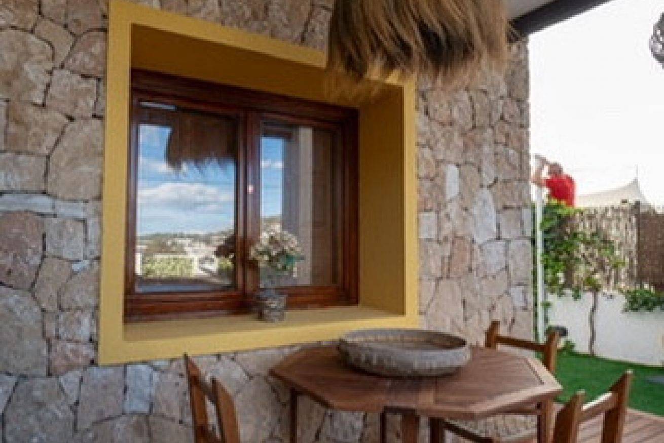 Apartamento entero, ⁠Villa Aura 2 Web – Adosado con piscina privada a pocos minutos de Ibiza ciudad y Talamanca in Puig d'en Valls, Santa Eulària des Riu